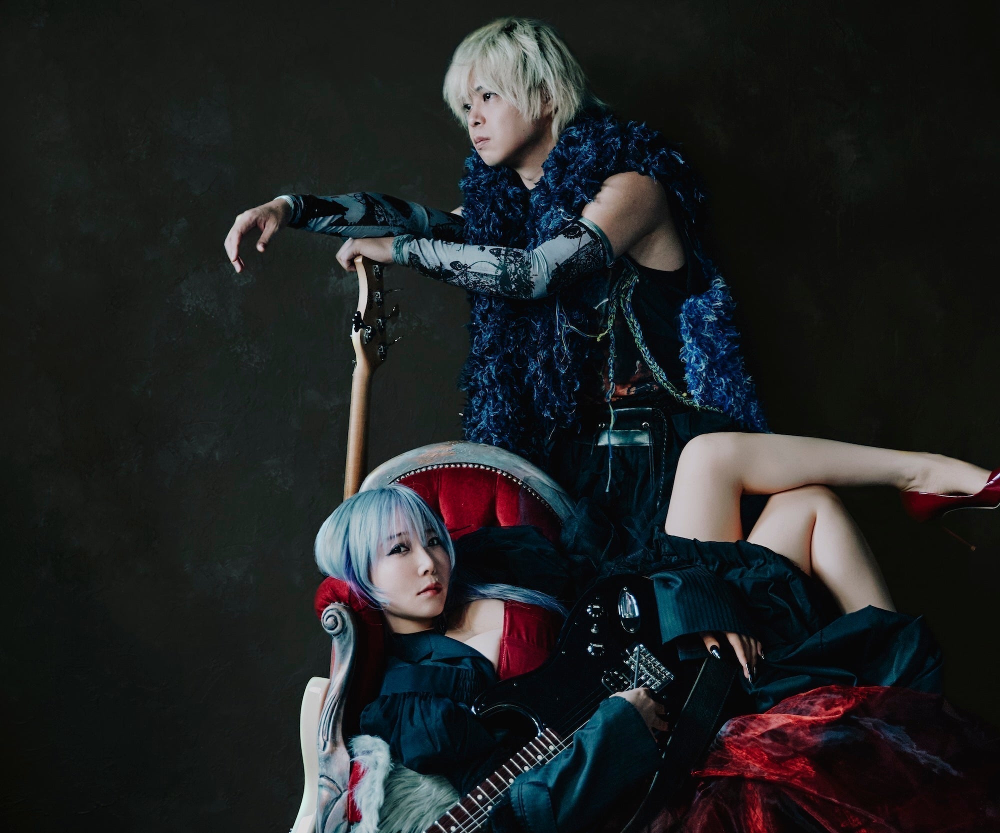 自主インディーズ・レーベル「RVRNC」立ち上げる。中村未来とKaz Skellingtonがコメント