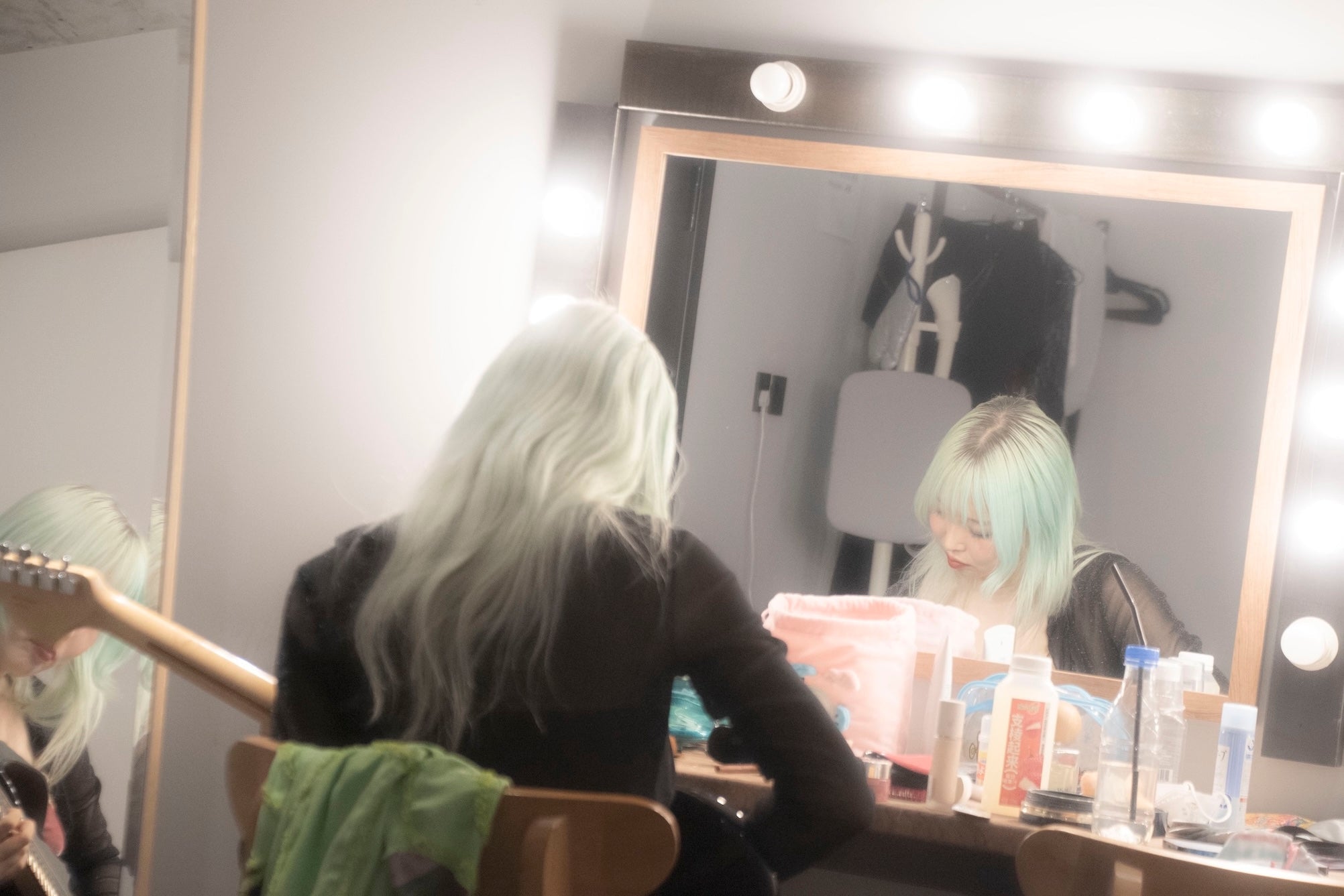 Cö shu Nie コシュニエ チェキ Shop – Cö shu Nie Official Website
