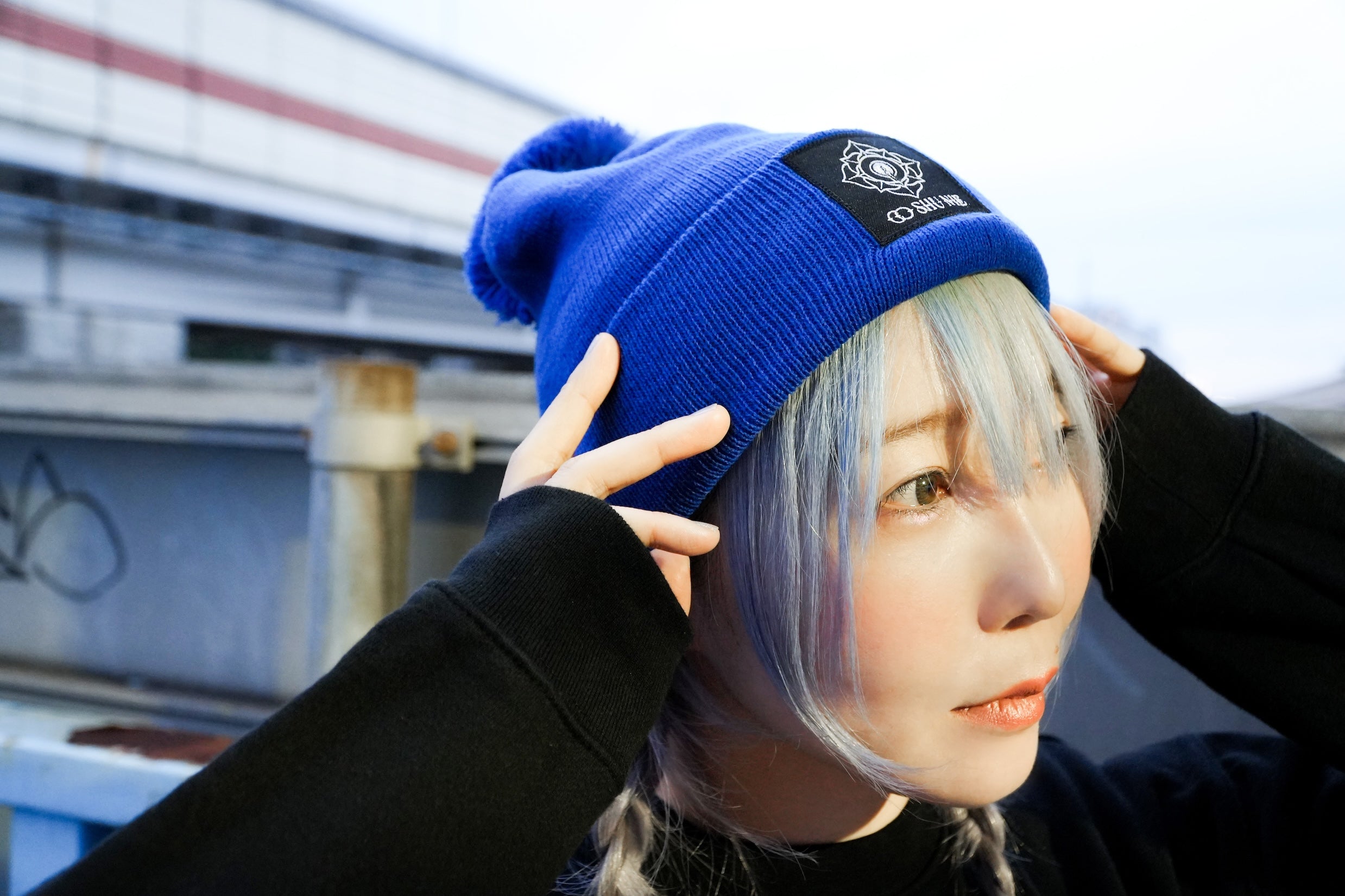 [SALE] POM-POM LOGO BEANIE (+Free Sticker）12月上旬